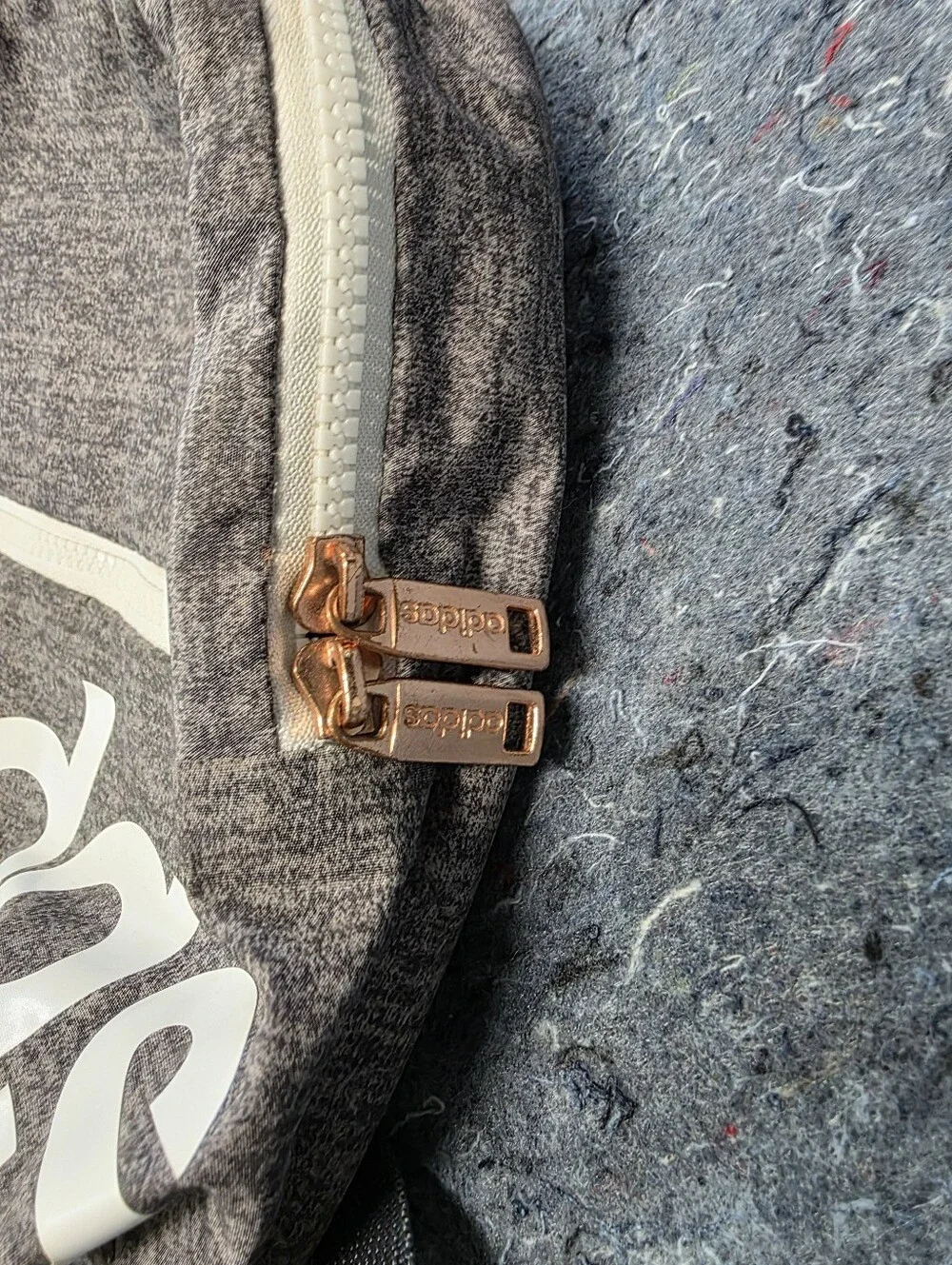 Addidas Mini Backpack Heather Gray With Golden Amber Pulls - Picture 11 of 11